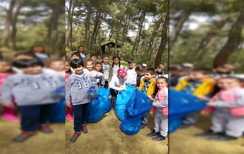  Nilüfer 15 Temmuz İlkokulu 3-G sınıfı öğrencileri Atatürk Kent ormanında Çevre temizliği yaptılar