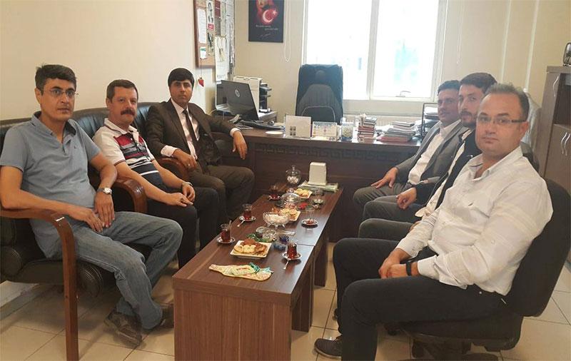 İstanbul İl MEM Müdür Yrd , Şube Müdürü ,Teknik Personel , Birim Şefi İl Yönetim Birimini ziyaret etti.