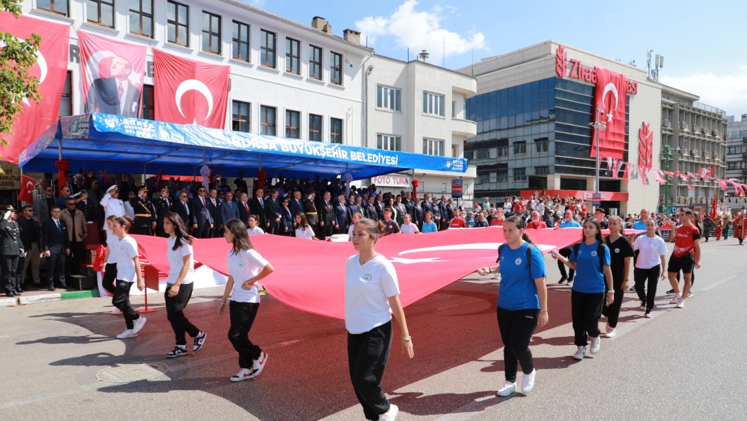 30 AĞUSTOS ZAFER BAYRAMI BURSA'DA COŞKU İLE KUTLANDI