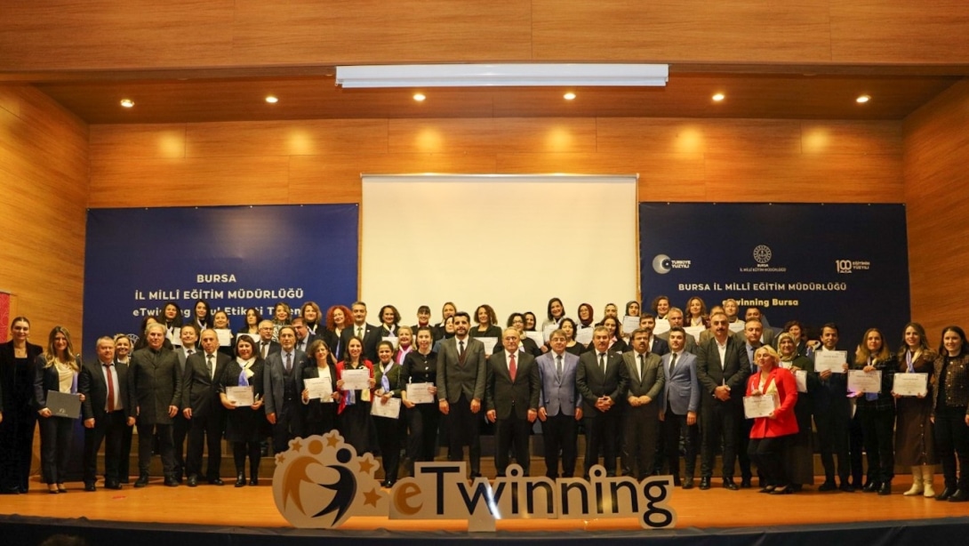 Bursa Millî Eğitim Müdürlüğü eTwinning Okul Etiketi Takdim Töreni Gerçekleşti